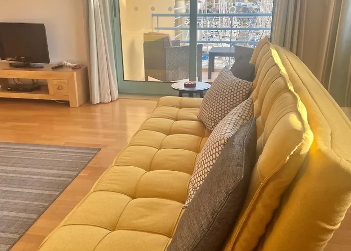 Marina View Apartment